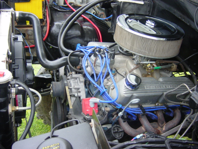 Engine compartment, Built 351W