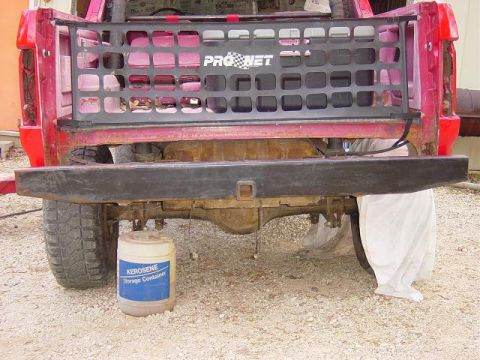 1983 Ford Bronco - Bumper needs bombed again
