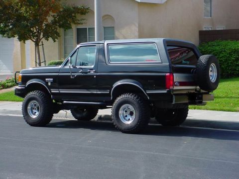 1991 Ford Bronco photo