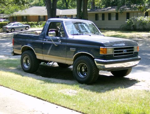 1990 Ford Bronco photo