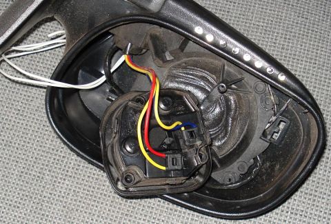 1999 Ford Crown Victoria - Wires to Mirror Motor