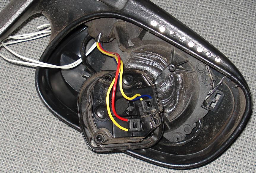 Wires to Mirror Motor