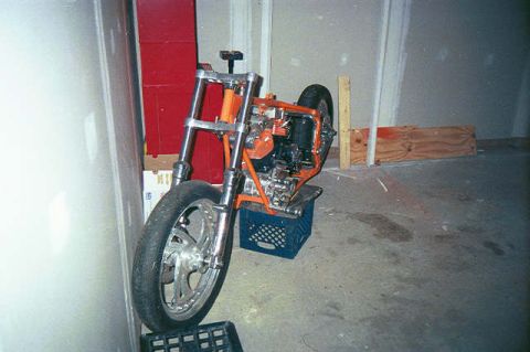 1979 Harley-Davidson FL - 1979 Shovelhead FL basket case delcron cases and soft tail frame