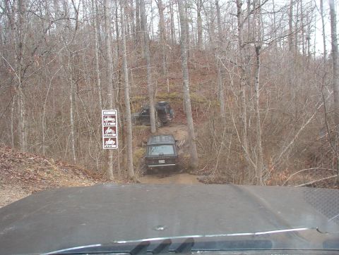 1983 Ford Bronco - Even after replacing Greg's sheared LHR axleshaft, there were some nasty noises coming from his rear diff, so he parked it.