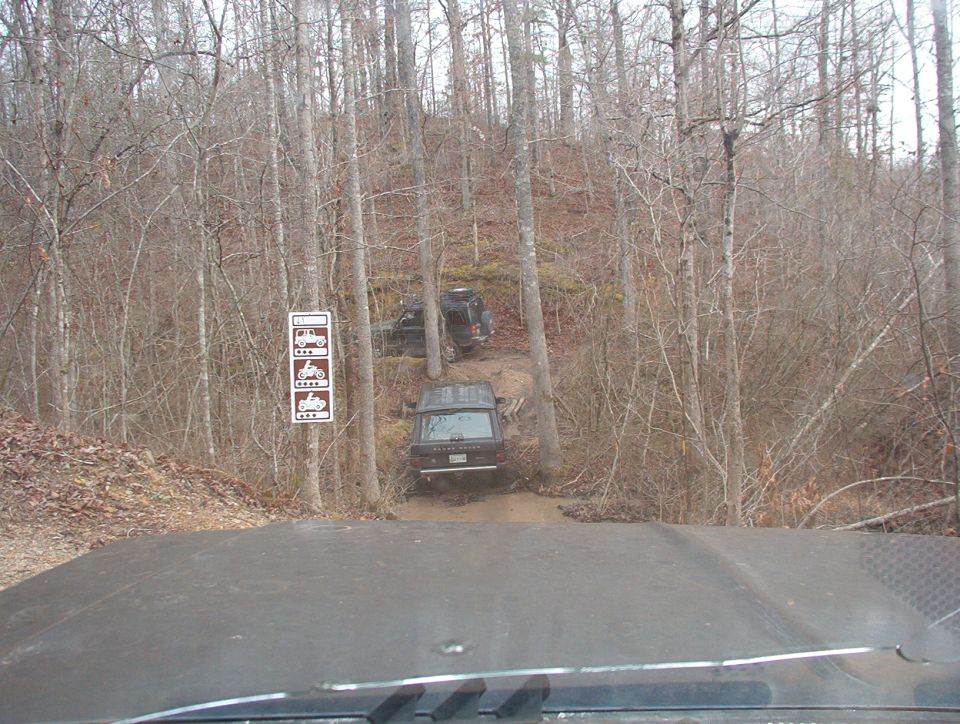 Even after replacing Greg's sheared LHR axleshaft, there were some nasty noises coming from his rear diff, so he parked it.