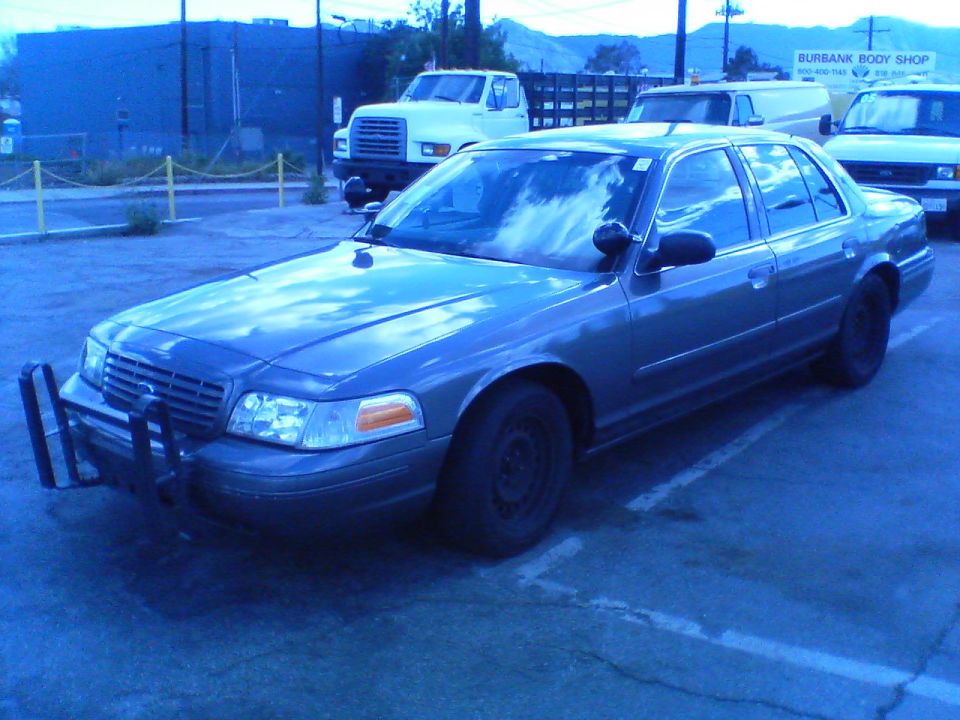 2000 Ford Crown Victoria