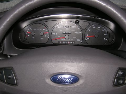 2003 Ford Taurus photo