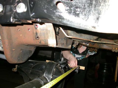 1990 Ford Bronco - Once the TRE's are in place, adjusted to where you want them, and knuckles placed parallel, you can go ahead and measure for the tube cut l…