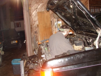 1989 Ford Bronco - the only way to work on a bronco
