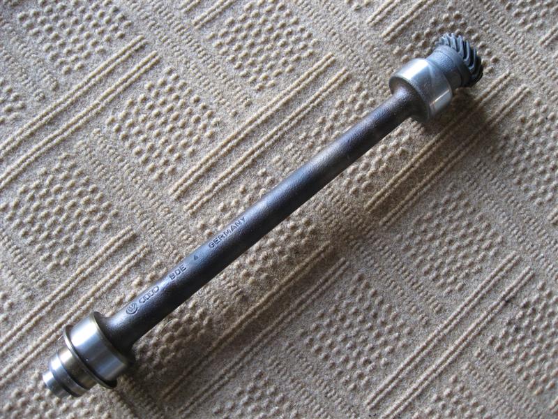 Camshaft with Audi logo and "BDE 4 GERMANY" text