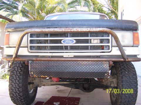 1991 Ford Bronco - The grille and headlight design suggest a 1992 Ford F-Series truck, not a 1991 Bronco.
