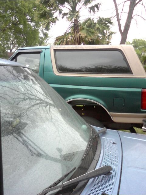 1996 Ford Bronco photo