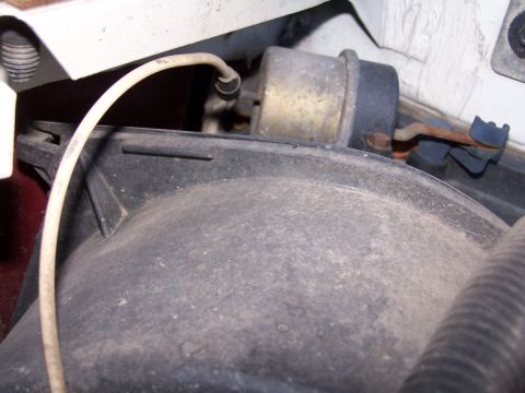 1990 Ford Bronco - Vacuum