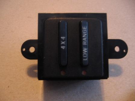 1993 Ford Bronco - 4x4 switch from 93 Bronco. Worked when removed from truck.