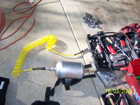 1991 Ford Bronco - Tools and an air tank are laid out on a concrete surface, with a date stamp of 18/03/2008.