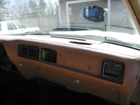 1991 Ford LTD Crown Victoria - Interior view of a 1991 Ford Crown Victoria LTD dashboard, with a white car visible outside.