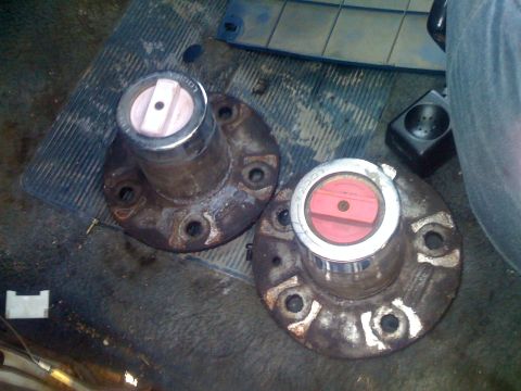 1984 Ford F-250 - 87/88 Top Hat Hubs