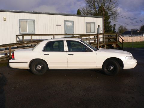 1999 Ford Crown Victoria - Side View