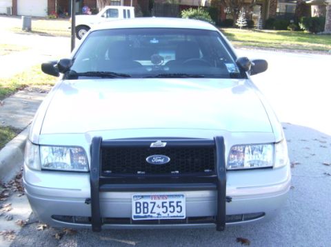 2003 Ford Crown Victoria photo