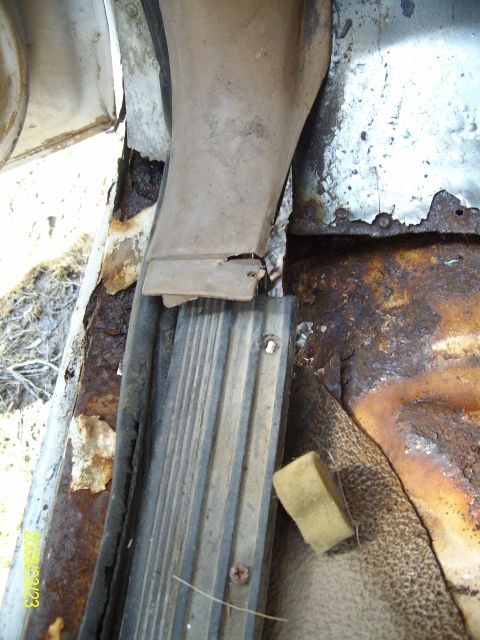 1988 Ford F-150 - Very rusty...poor rusty :(