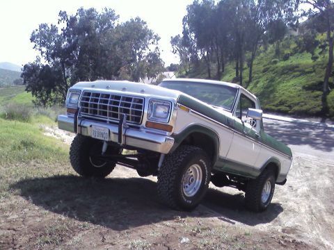1978 Ford Bronco - This 1978 Ford Bronco is shown with a lifted suspension and off-road tires.