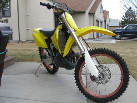 2001 Suzuki RM250 photo