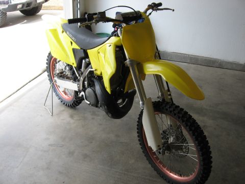 2001 Suzuki RM250 photo