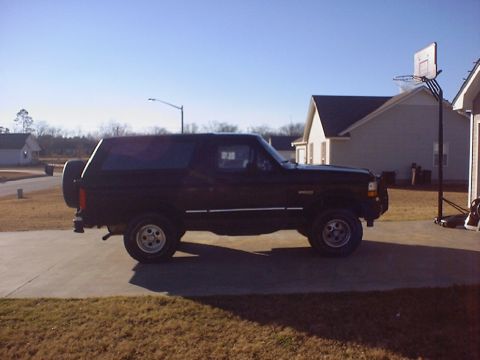 1995 Ford Bronco - Pre-Lift (right)