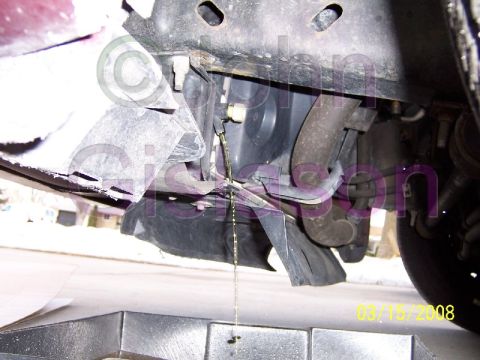 2004 Mercury Grand Marquis - Draining Coolant from Radiator @ LF lower corner.