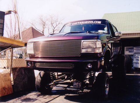 1994 Ford Bronco - Getting ready to pull engine