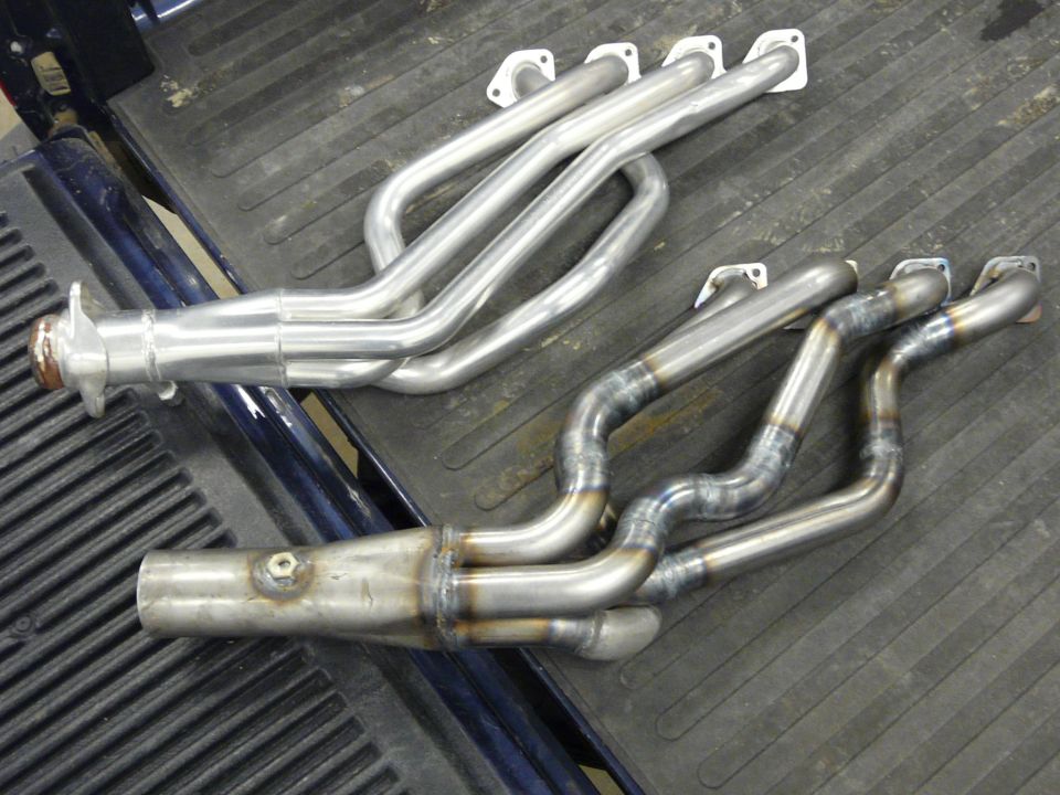 Comparing new Accufab headers to my old Hooker Super Comps.