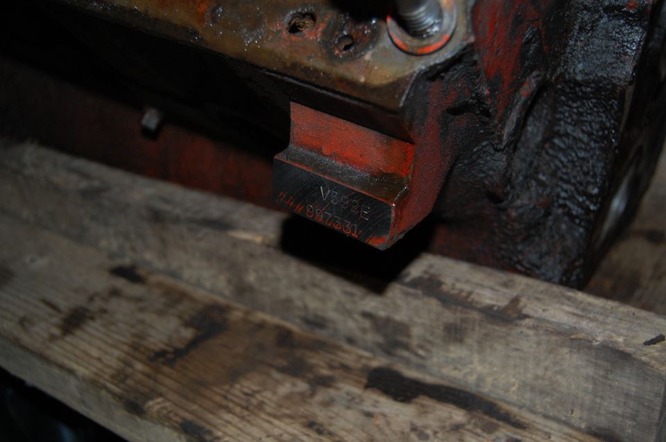 Engine block with stamped numbers V890E and 444997531