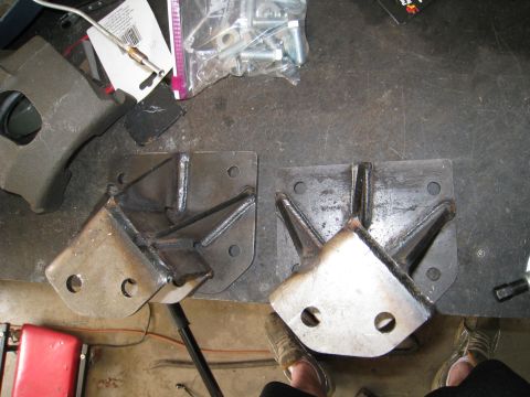 1996 Ford Bronco - Sky Manuf. Shackle flip