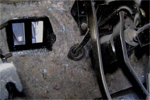 1972 Ford Ranchero - Clutch Rod Inside