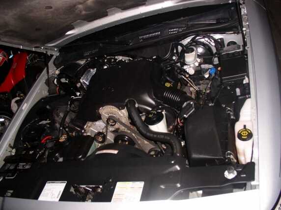 1999 Ford Crown Victoria engine bay