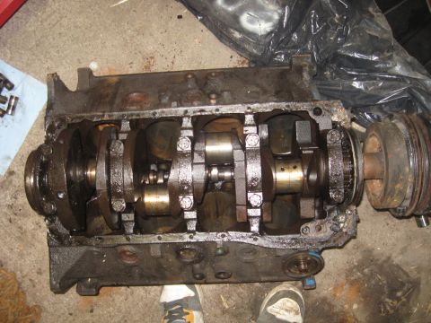 1988 Ford Bronco - Pistons have been removed.