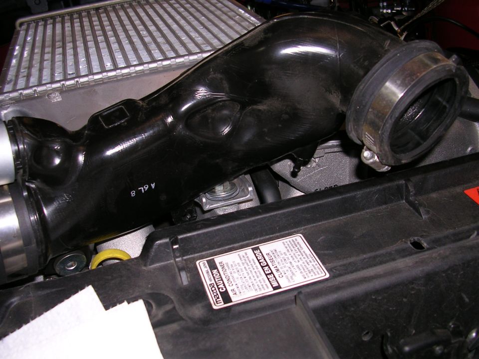 2007 Mazda 3 engine intake pipe and radiator