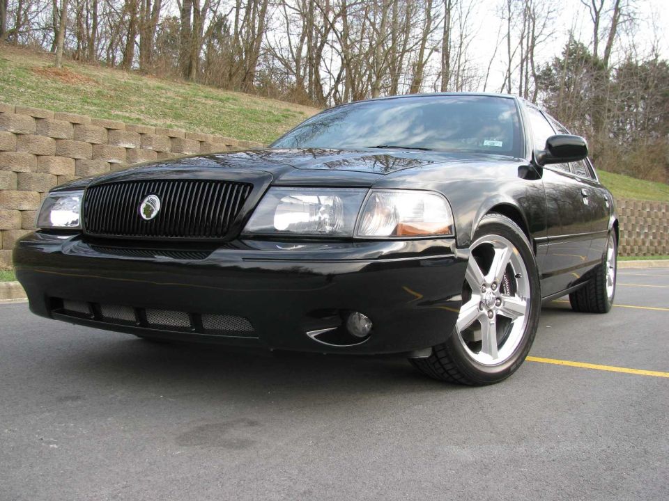 Front view of a black 2003 Mercury Marauder parked on asphalt