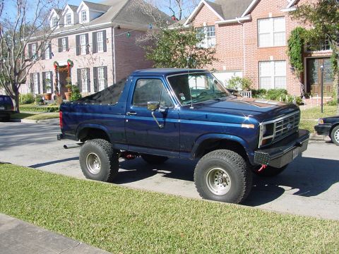 1982 Ford Bronco photo