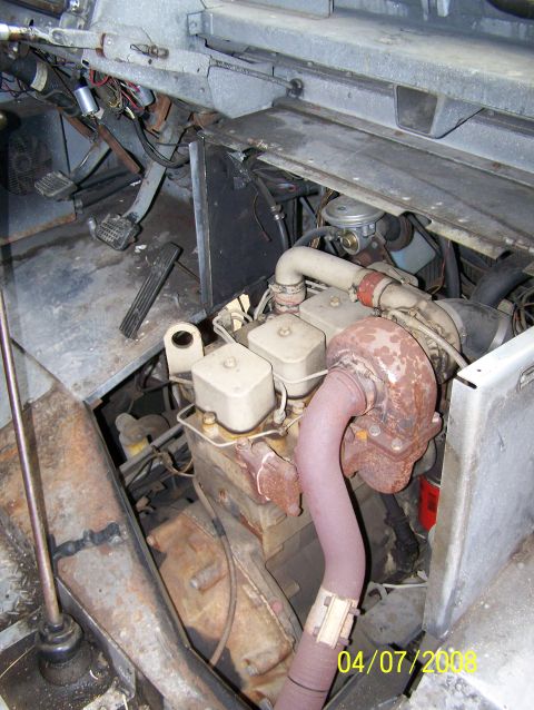 1988 Suzuki Samurai - another of the engine from the inside