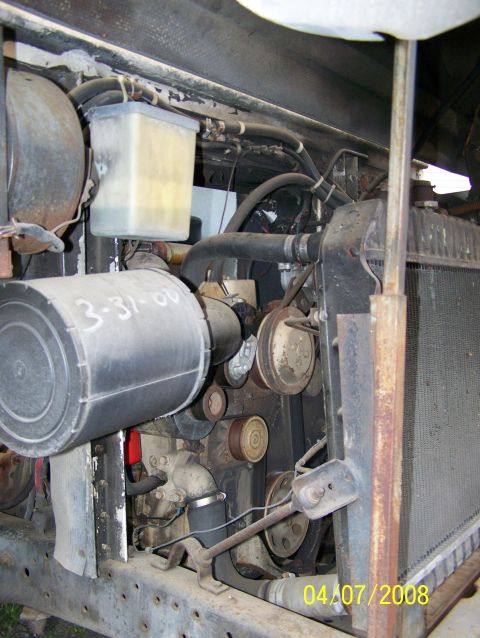 1988 Suzuki Samurai - closer to the engine same angle
