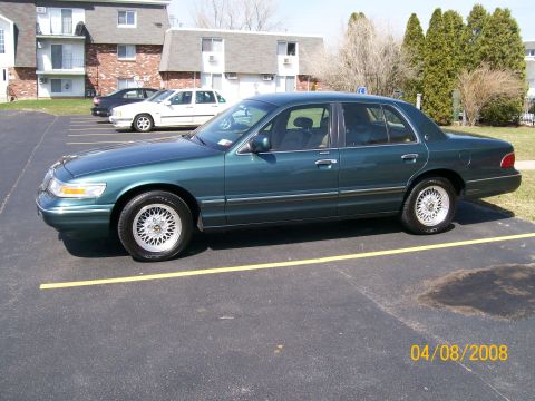1995 Mercury Grand Marquis - April 2008. Buffalo, NY