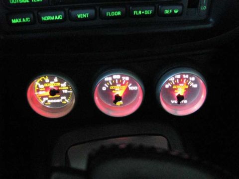 2003 Mercury Marauder - What the Ultra Lite II gauges look like when illuminated.