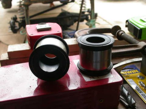 1990 Ford Bronco - External axle tube seals.