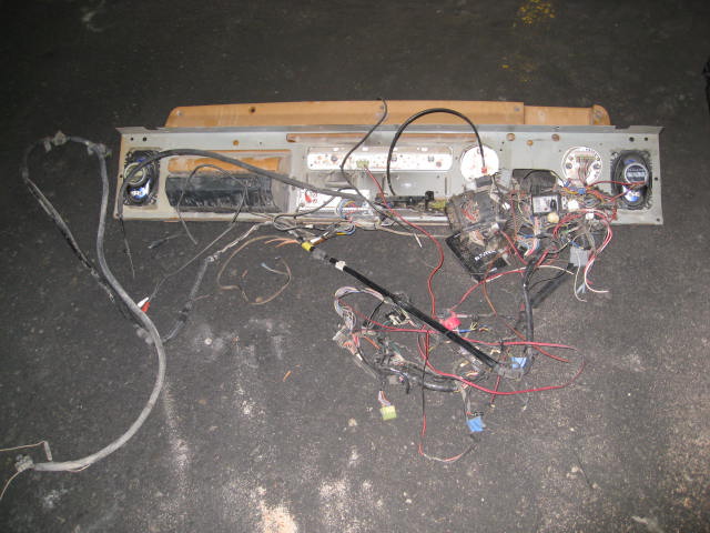 Dashboard wiring harness with gauges and speakers