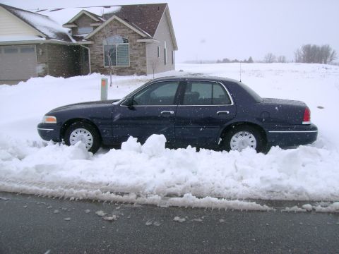 1999 Ford Crown Victoria photo