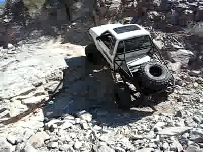 1974 Ford F-250 - Crawling up Scorpion