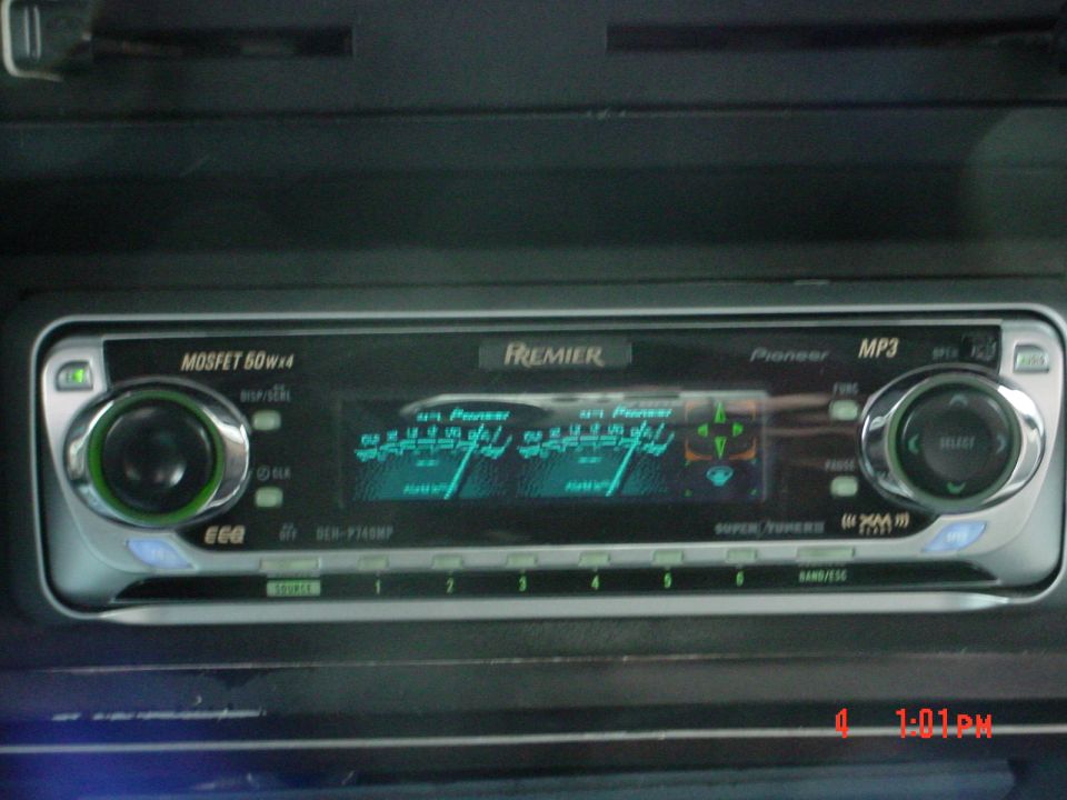 The bronco's radio. A pioneer premier deh-p740mp. 4 pioneer speakers