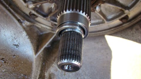 1993 Ford Bronco - Pump stater shaft is done!