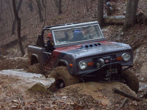 1978 Ford Bronco - This 1978 Ford Bronco is navigating a difficult, muddy off-road course.